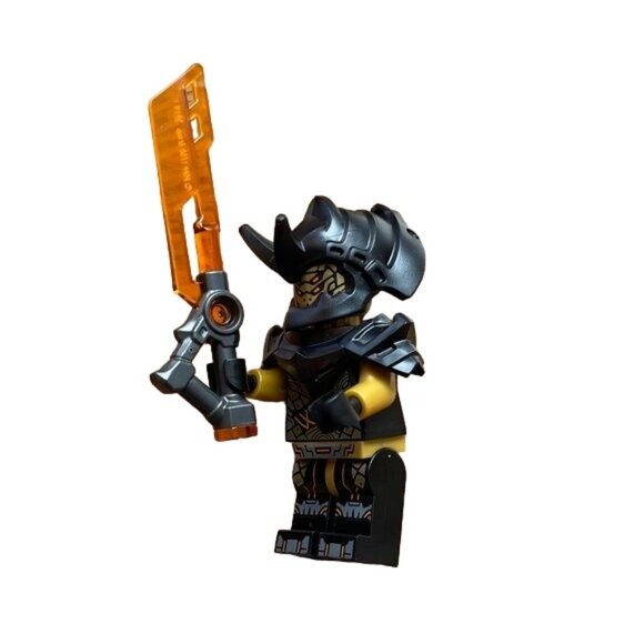 Lego Ninjago 71798 Minifig Imperium Claw General Mini figure 71790 NWOT Gift - Picture 1 of 8